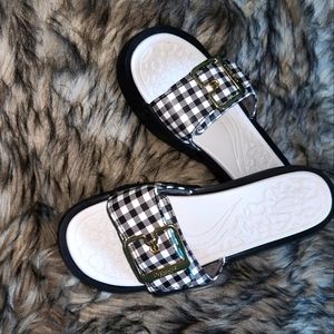 Dr. Scholls checkerboard slides